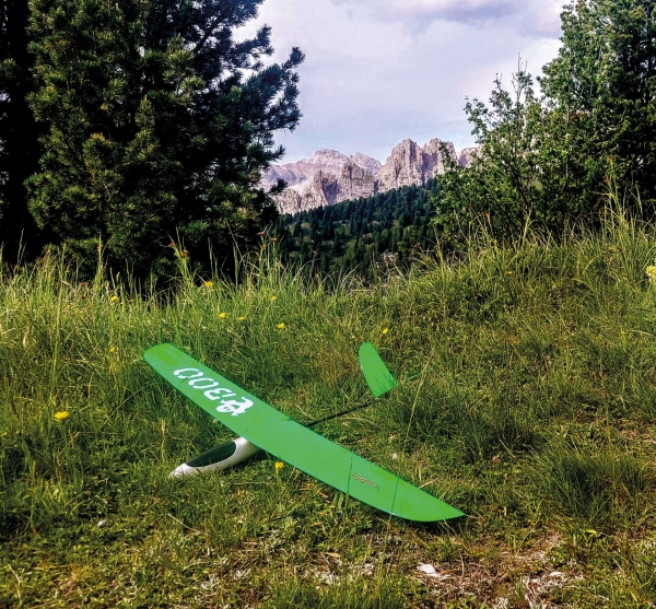 2694 Boo Slope Glider Holzbausatz in innovativer Sperrholzbauweise